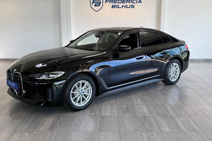 undefined BMW i4 fra 2023 set udefra