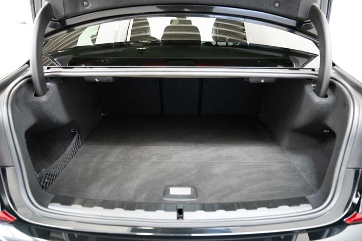 undefined BMW 330e fra 2021