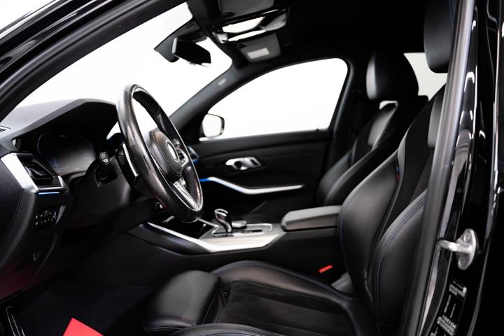 undefined BMW 330e fra 2021