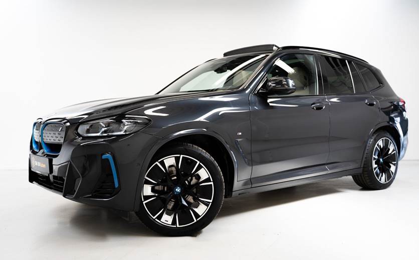 BMW iX3 Charged Plus M-Sport