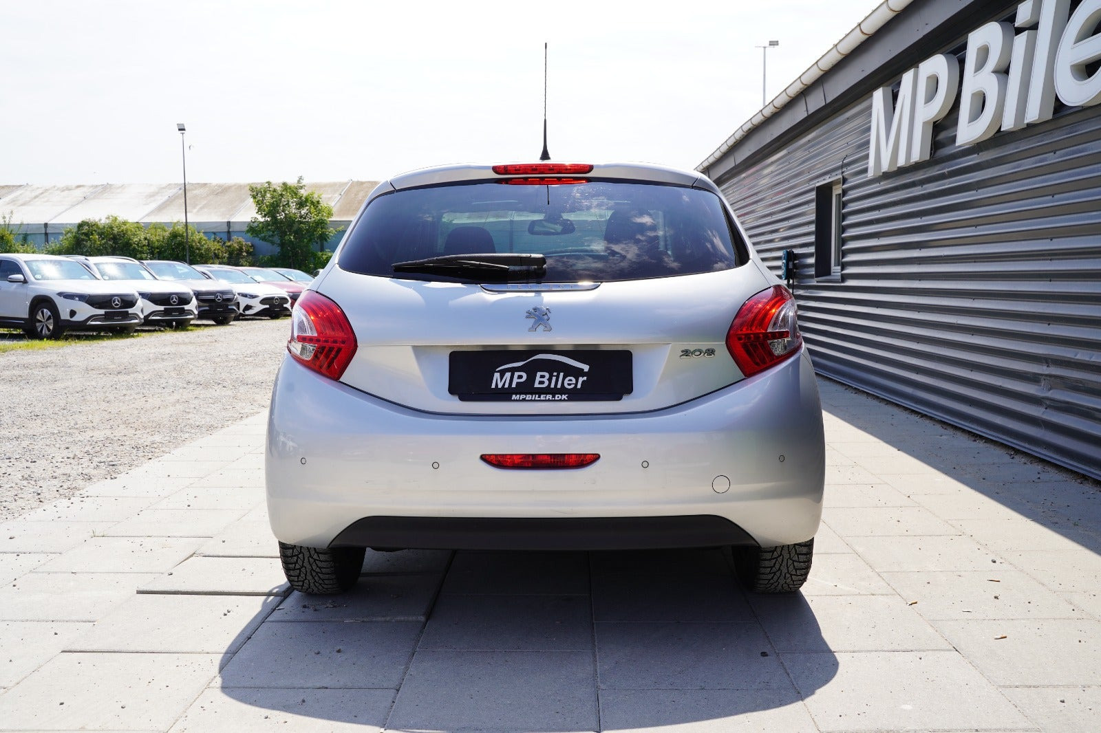 Sølv Peugeot 208 fra 2015