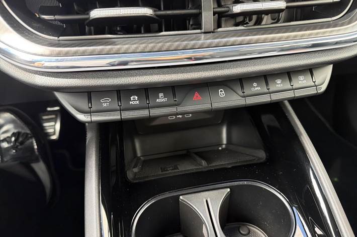 Blå Skoda Enyaq fra 2022
