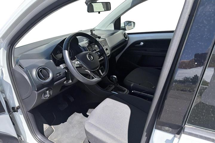 Hvid VW E-UP! fra 2021