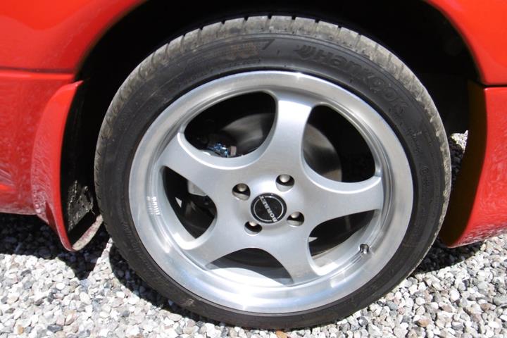 Rød Mazda MX-5 fra 1994