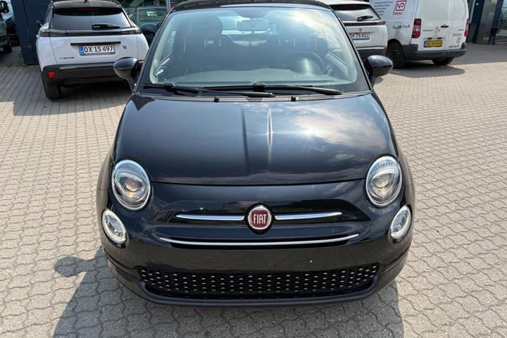 Rød Fiat 500 fra 2018
