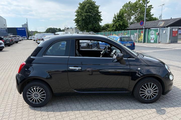 Rød Fiat 500 fra 2018