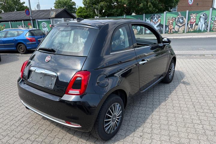 Rød Fiat 500 fra 2018
