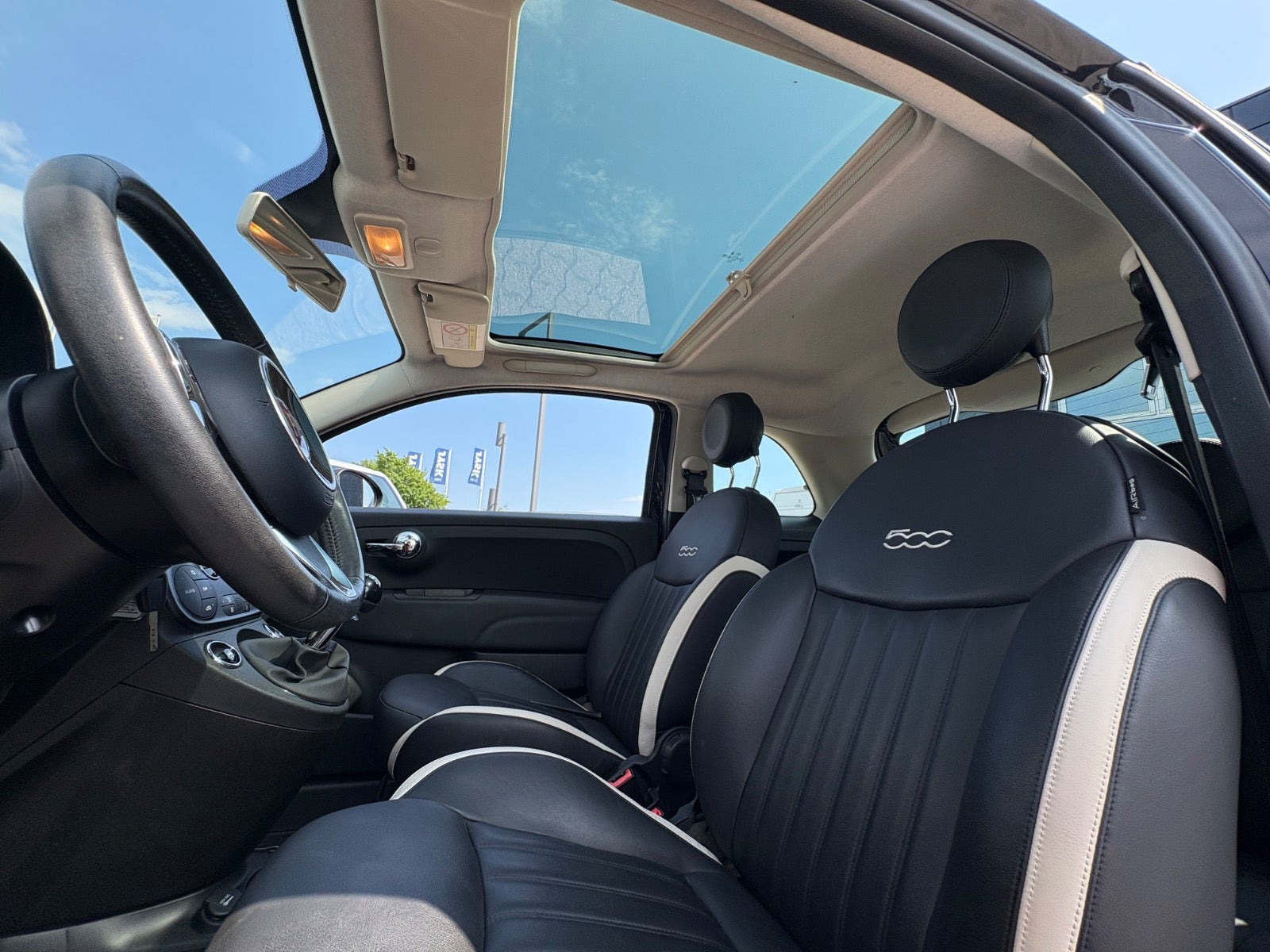 Rød Fiat 500 fra 2018
