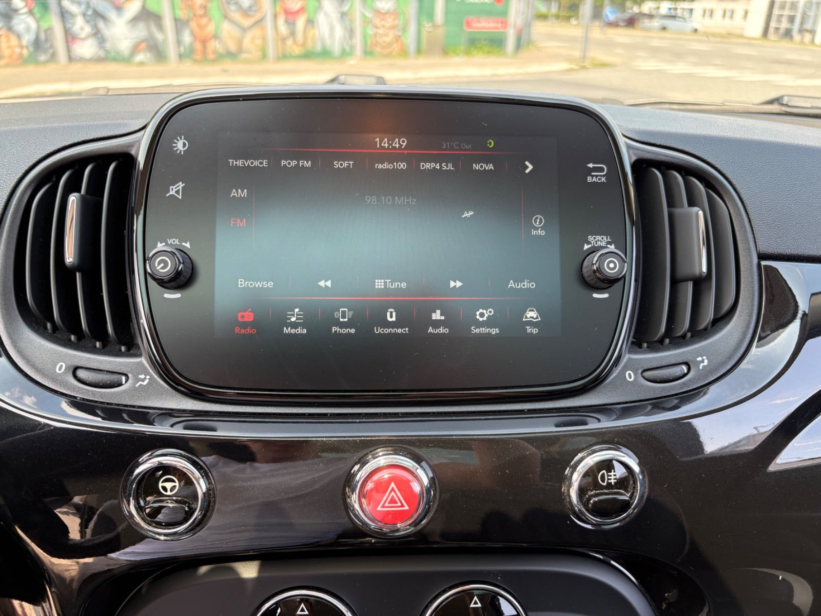 Rød Fiat 500 fra 2018