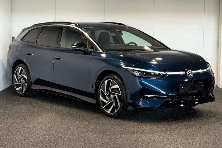 Blå VW ID.7 fra 2025