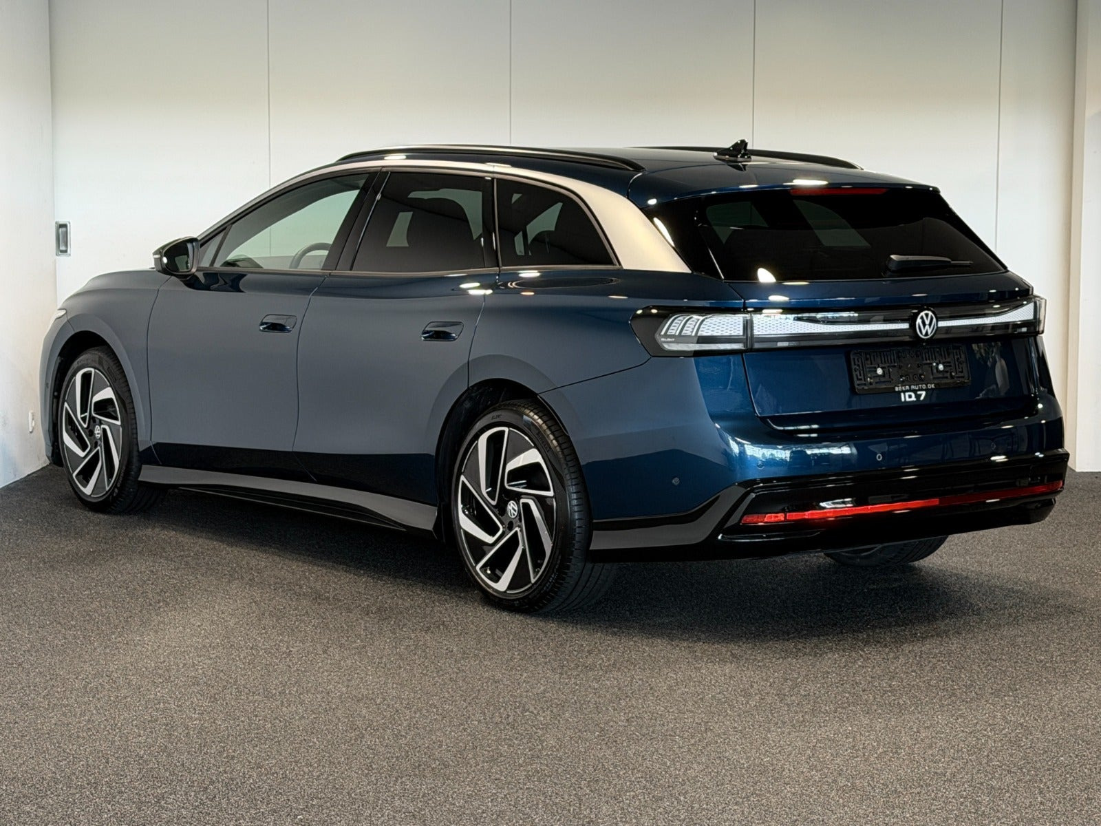 Blå VW ID.7 fra 2025