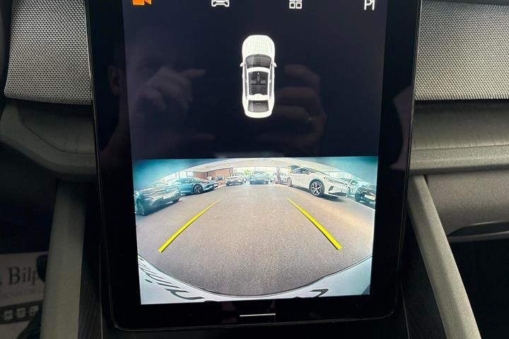 Hvid Polestar 2 fra 2022