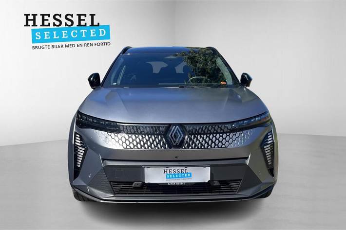 Grå Renault Scenic E-Tech fra 2024