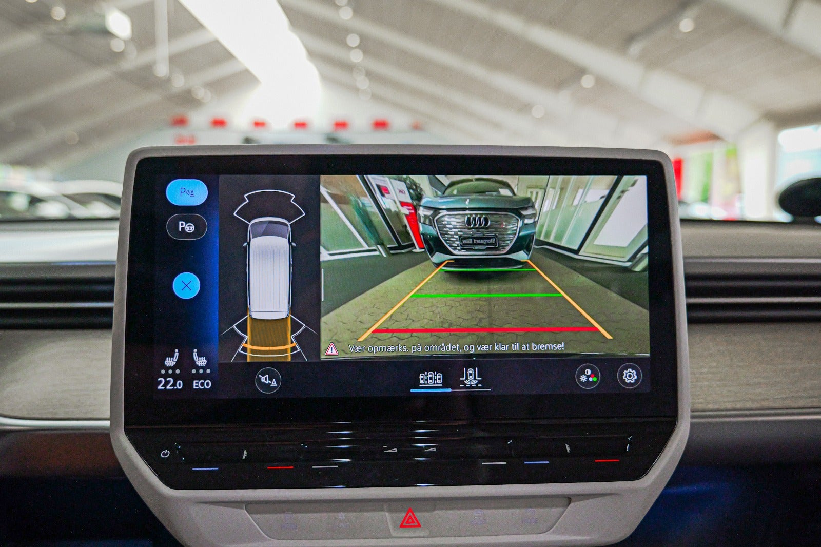 Sort VW ID.Buzz fra 2023