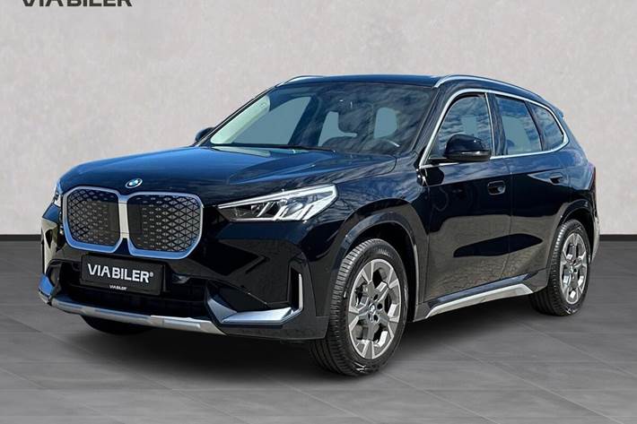 Sort BMW iX1 fra 2025