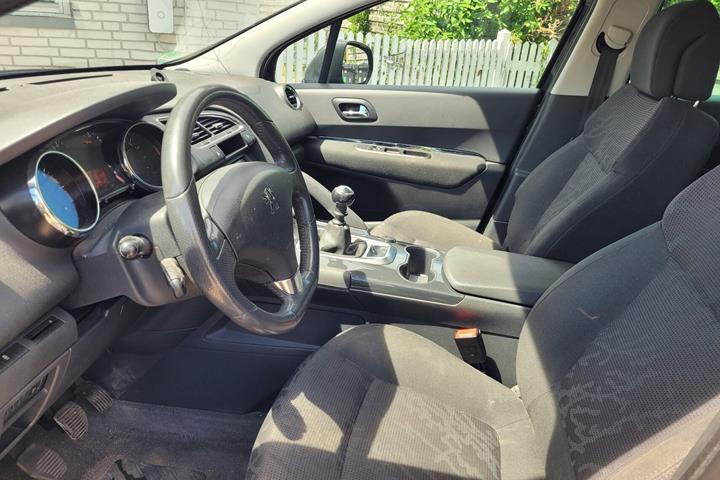 Sort Peugeot 3008 fra 2013
