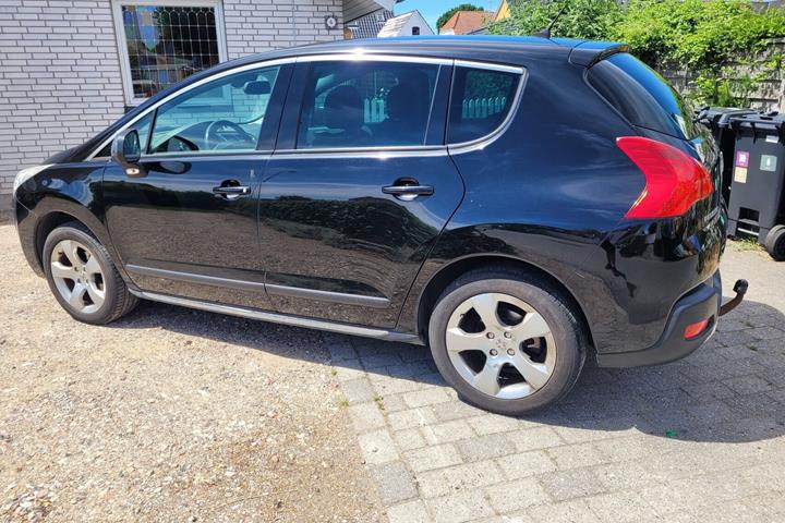Sort Peugeot 3008 fra 2013