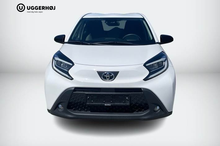 Hvid Toyota Aygo X fra 2023