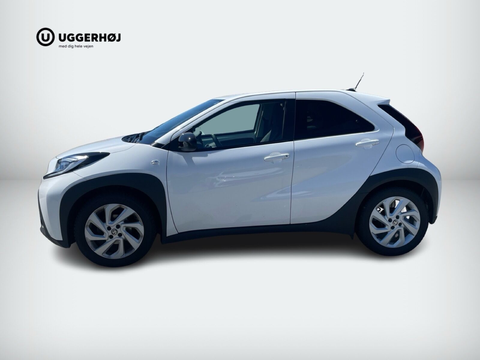 Hvid Toyota Aygo X fra 2023