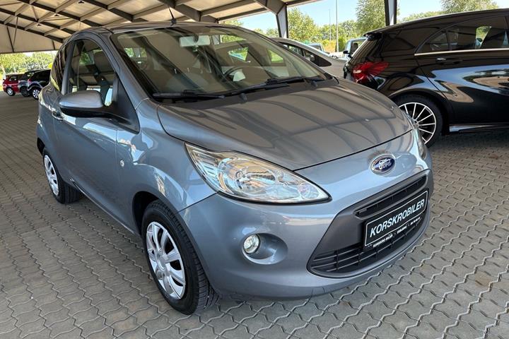 Sort Ford Ka fra 2014 set udefra