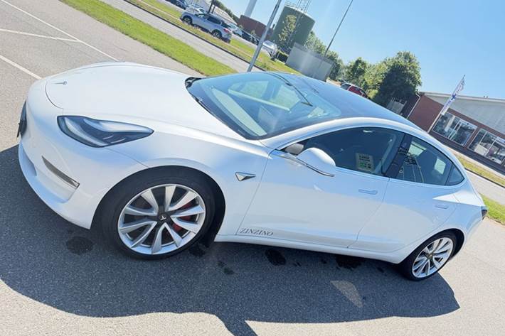 undefined Tesla Model 3 fra 2020