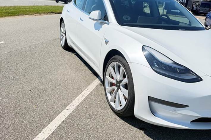 undefined Tesla Model 3 fra 2020