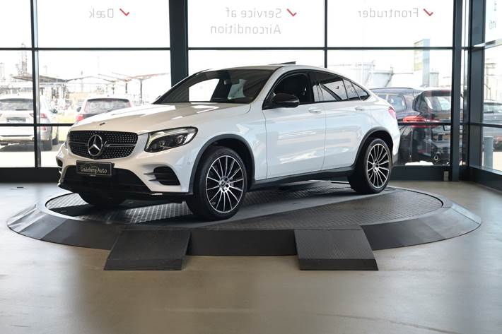 Hvid Mercedes GLC250 d fra 2017 set udefra