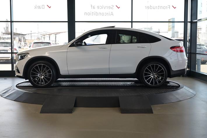 Hvid Mercedes GLC250 d fra 2017