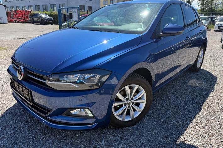 Blå VW Polo fra 2018