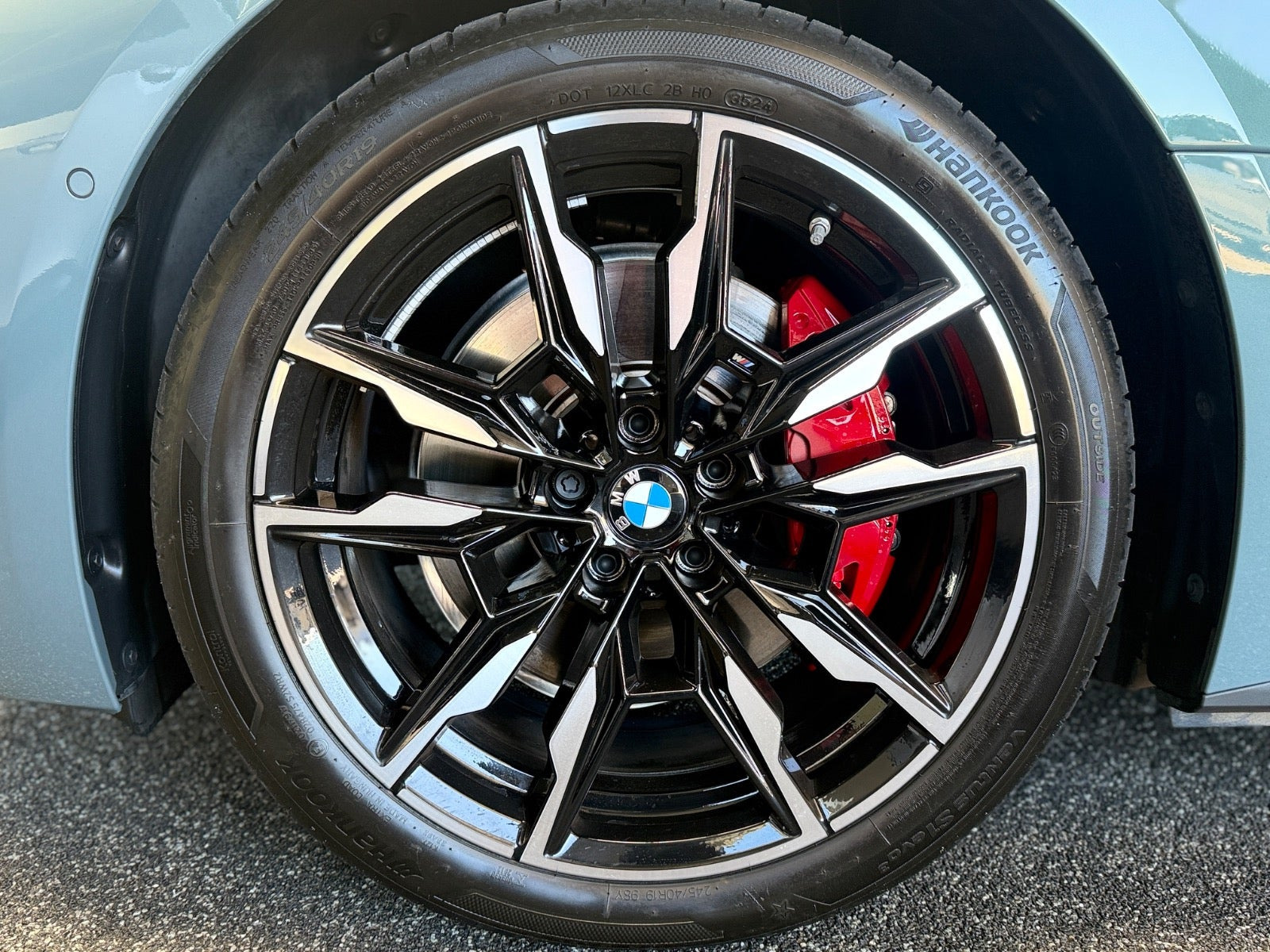 Grøn BMW i4 fra 2025