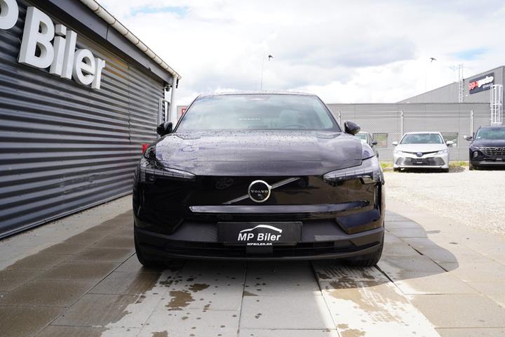 Sort Volvo EX30 fra 2024