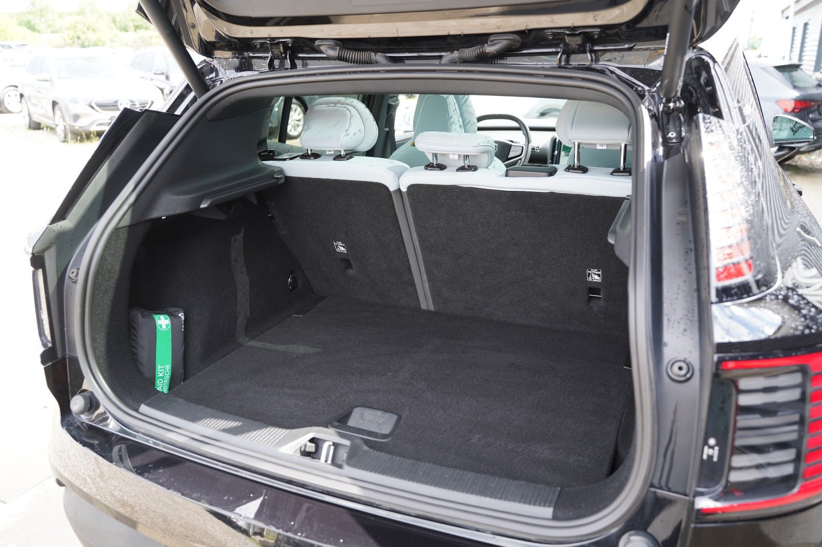 Sort Volvo EX30 fra 2024