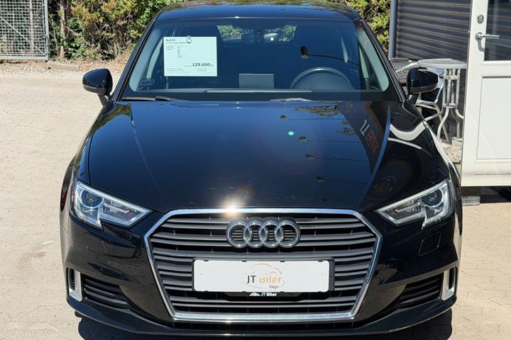 Sort Audi A3 fra 2018