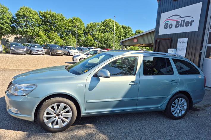 Grøn Skoda Octavia fra 2011