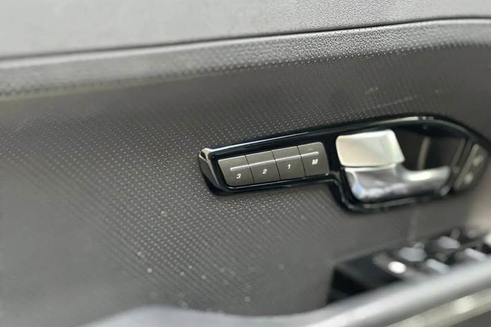 Sort Land Rover Range Rover evoque fra 2014