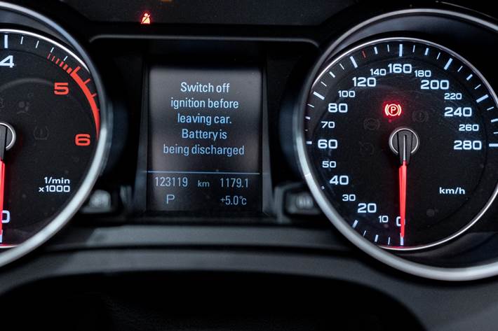 Hvid Audi A5 fra 2010