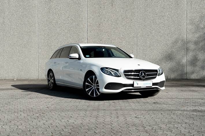 Hvid Mercedes E220 d fra 2016