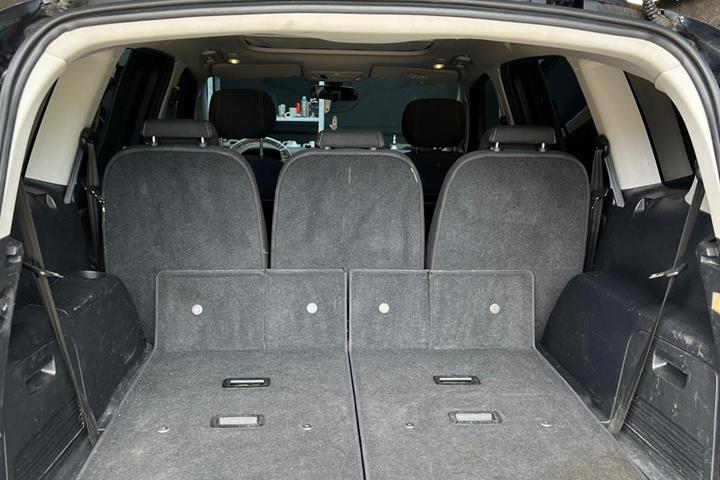 Sort Ford S-MAX fra 2015