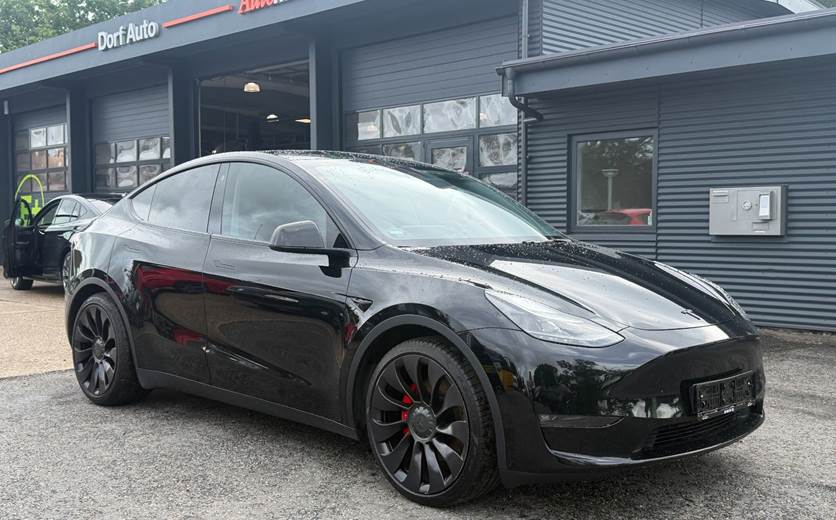 Tesla Model Y Performance AWD