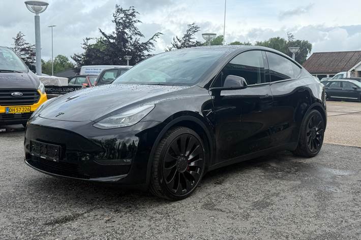 undefined Tesla Model Y fra 2022