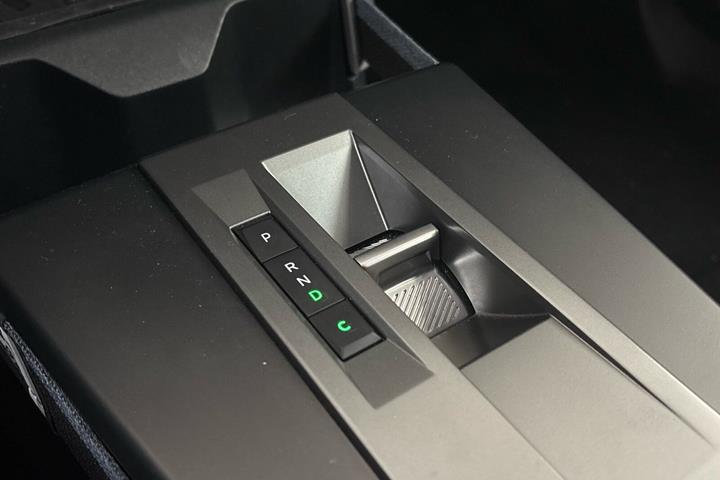 Sort Opel Frontera fra 2025