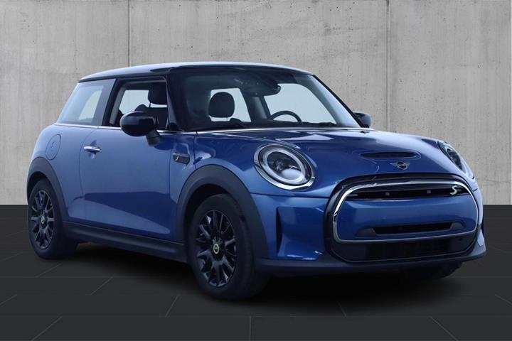 Blå Mini Cooper SE fra 2022