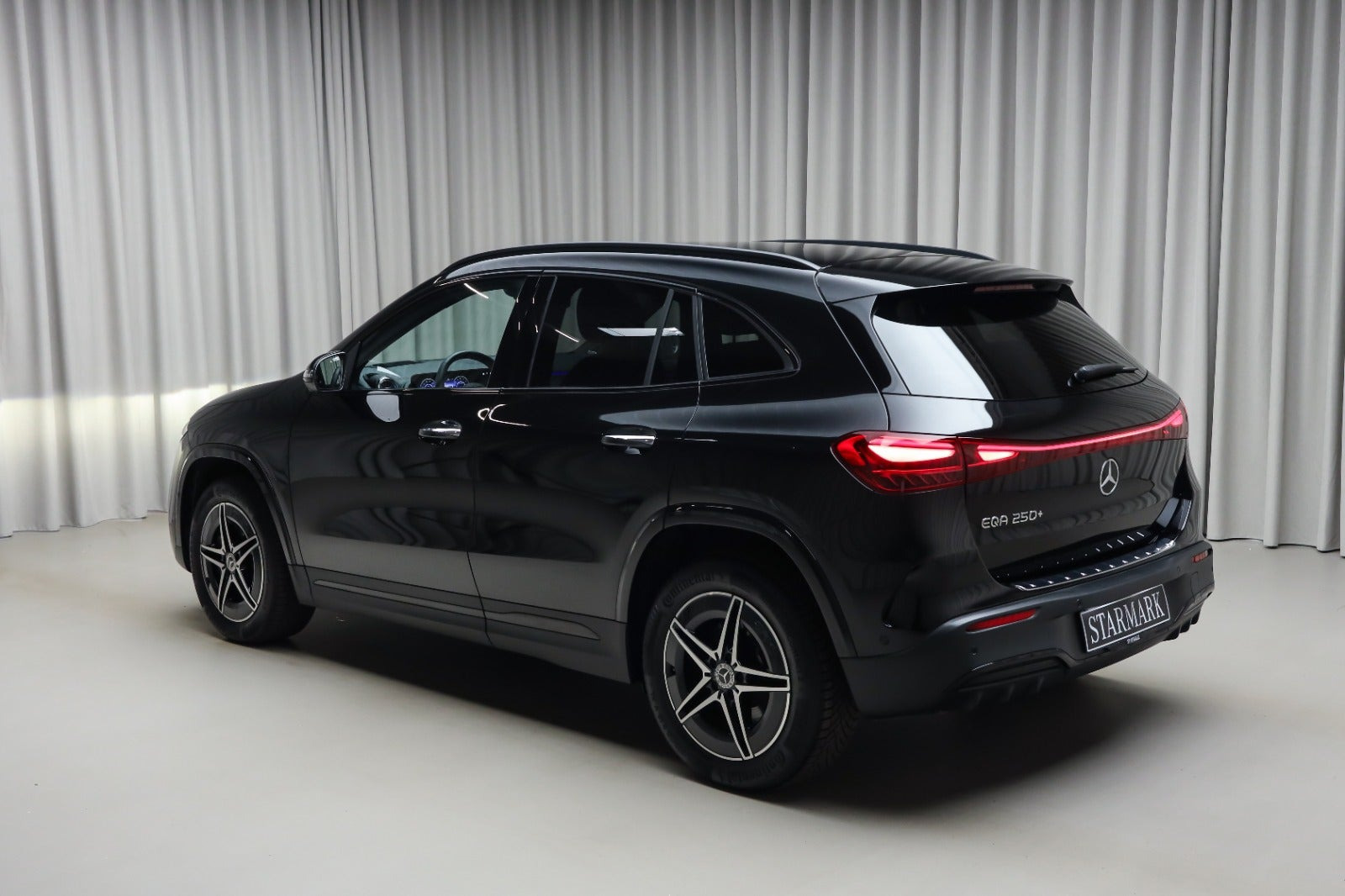 Sort Mercedes EQA250+ fra 2026
