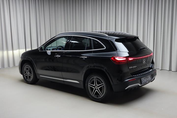 Sort Mercedes EQA250+ fra 2026