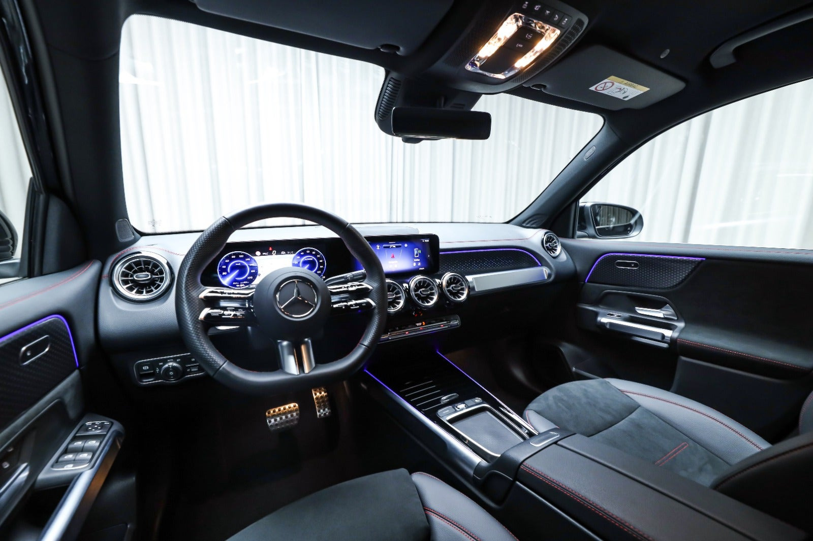 Sort Mercedes EQB250+ fra 2026