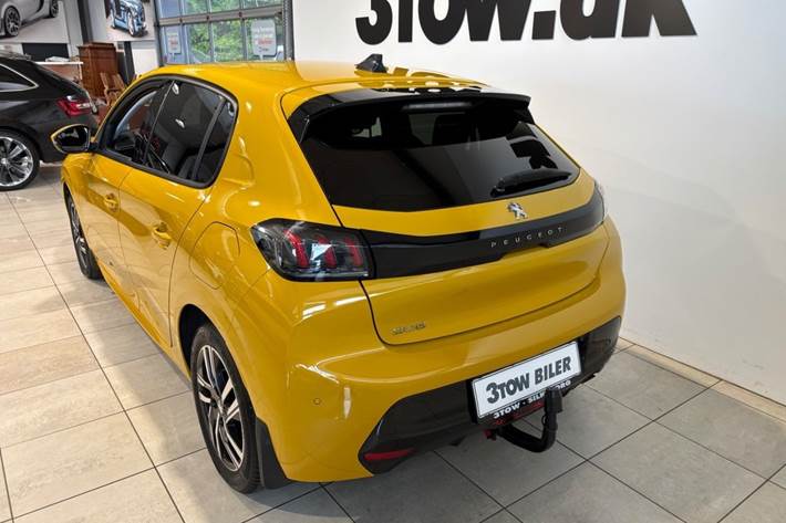 Gul Peugeot 208 fra 2021