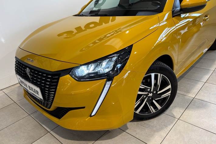 Gul Peugeot 208 fra 2021