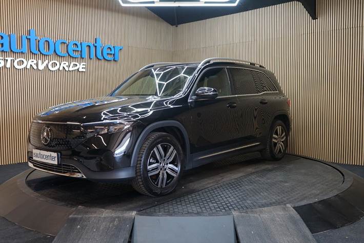 Sort Mercedes EQB250+ fra 2024