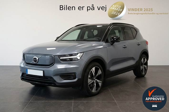 Grå Volvo XC40 fra 2022