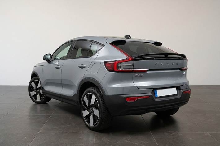 Grå Volvo C40 fra 2024